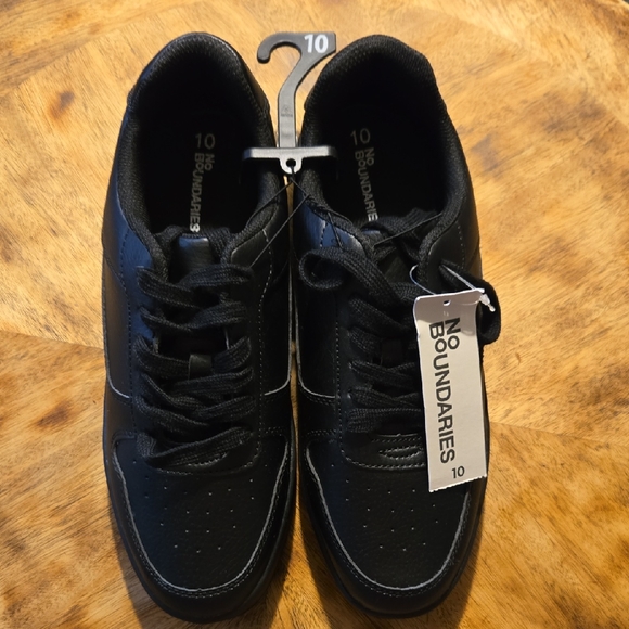 Women's No Boundaries Sneakers In Size 10 - Picture 1 of 7
